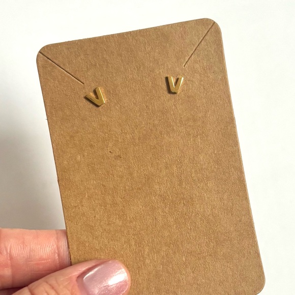 Jewelry - V stud earrings (14k gold-plated stainless steel)